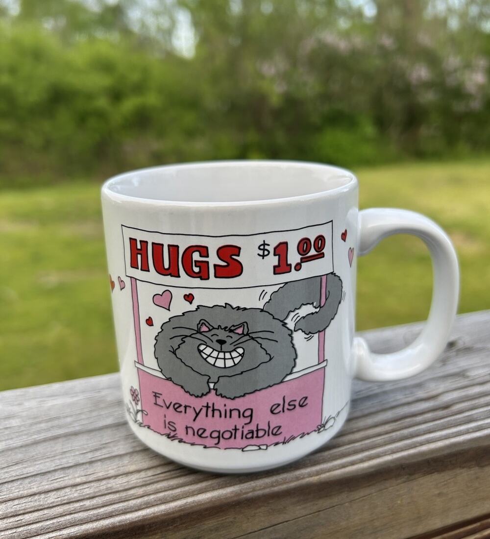 Russ Berrie Vintage CAT COFFEE MUG 1988 HUGS $1 Everything Is Else Negotiable